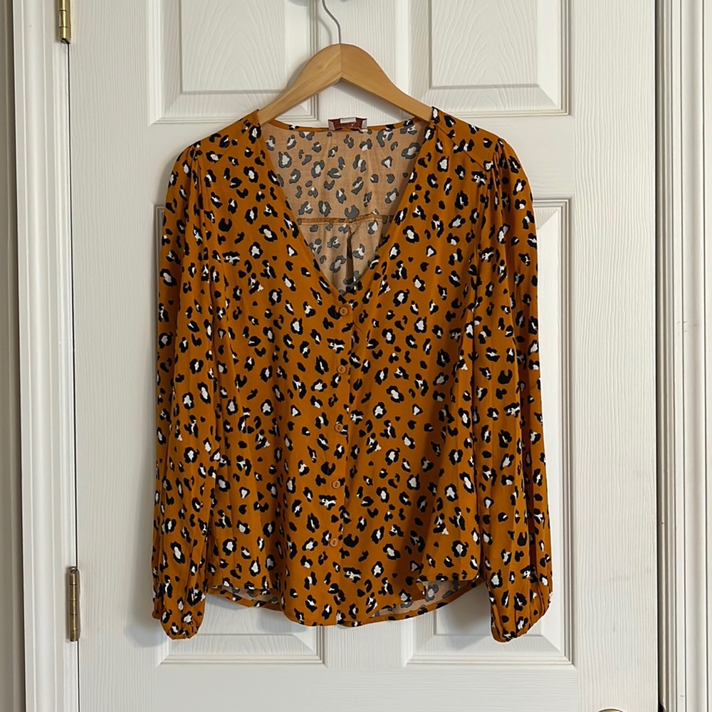 Leopard print flowy top